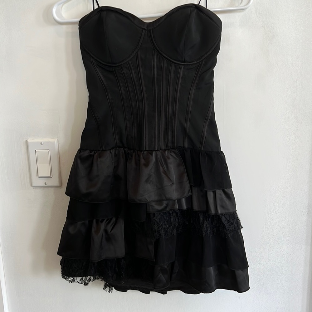 GUESS black bustier dress satin and black lace 🦋